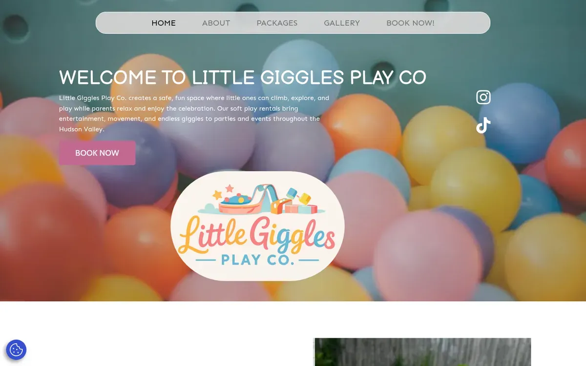 Little Giggles Play Co homepage with soft-play party rental packages